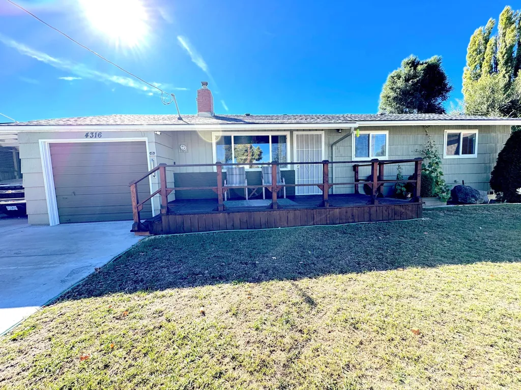 4316 Barry Avenue Klamath Falls OR 97603