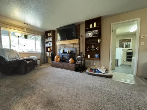 4316 Barry Avenue Klamath Falls OR 97603