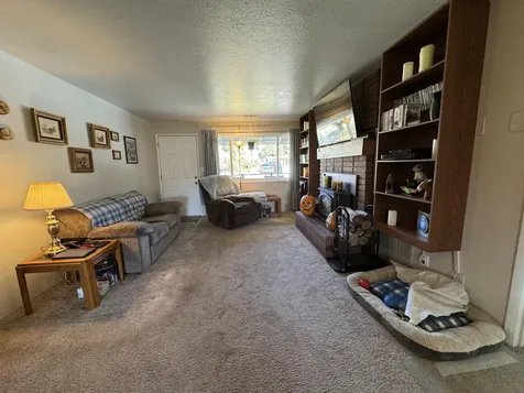 4316 Barry Avenue Klamath Falls OR 97603