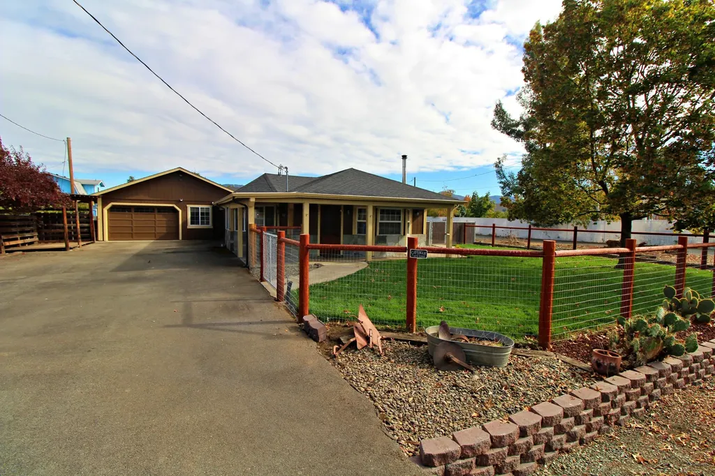 1317 Annabelle Lane Grants Pass OR 97527