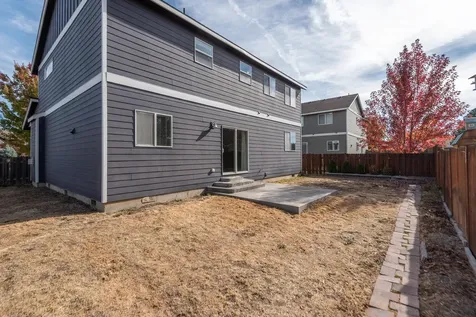 1655 SW Sarasoda Court Redmond OR 97756