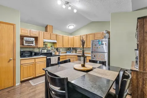 2743 SW Umatilla Court Redmond OR 97756