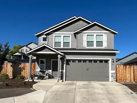 1623 Bronte Circle Medford OR 97504