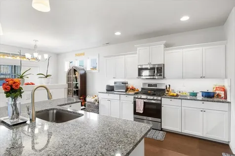 1623 Bronte Circle Medford OR 97504