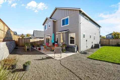 1623 Bronte Circle Medford OR 97504