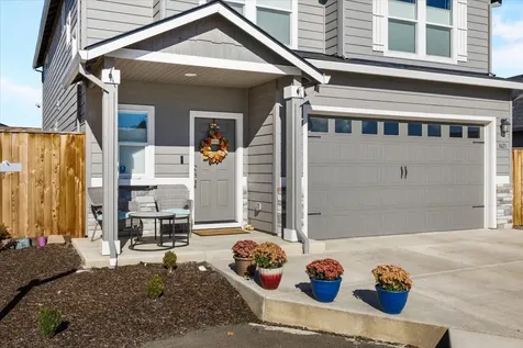 1623 Bronte Circle Medford OR 97504
