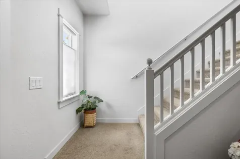 1623 Bronte Circle Medford OR 97504