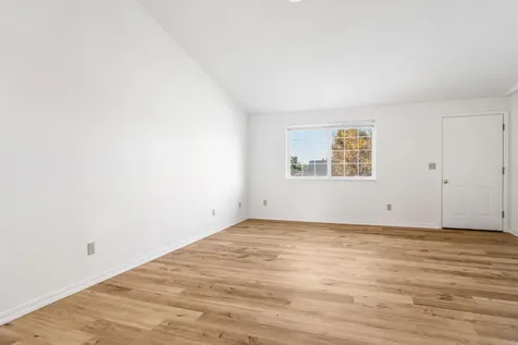 3128 SW Reindeer Avenue Redmond OR 97756