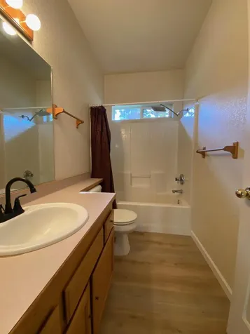 1874 SW Topaz Lane Grants Pass OR 97526