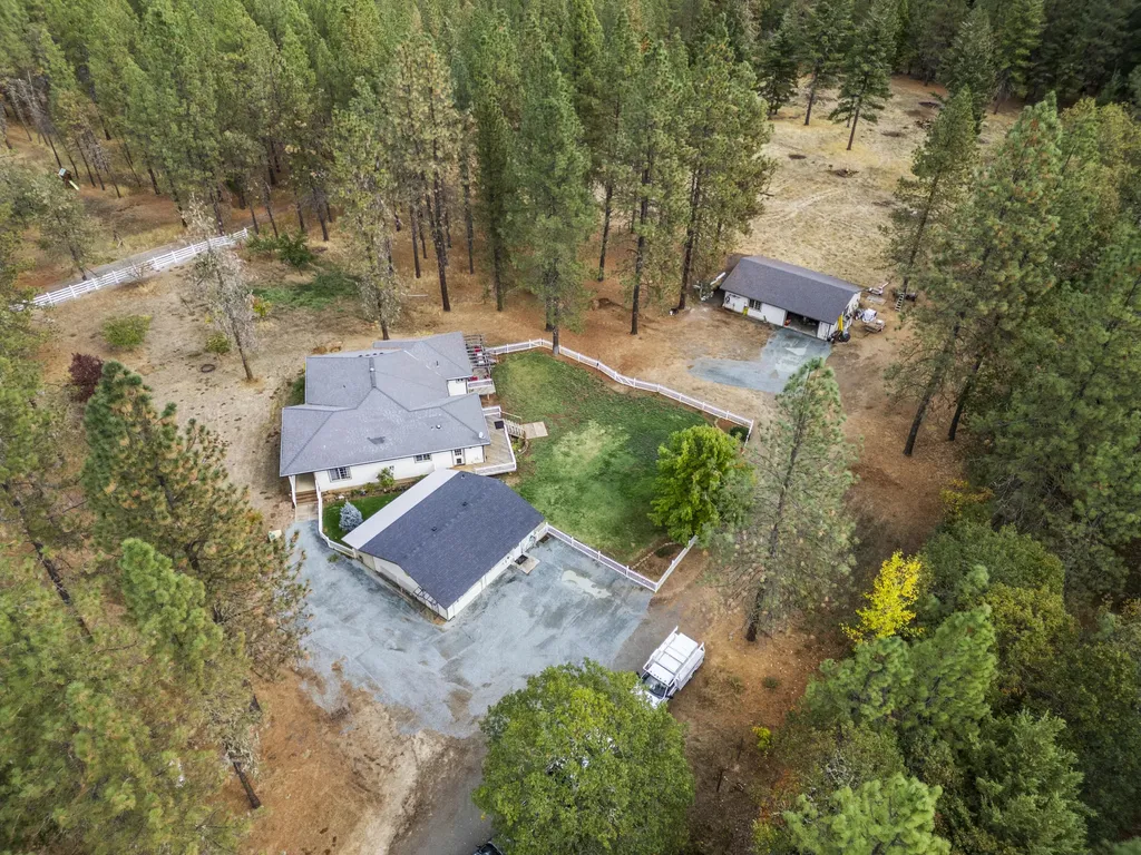 6380 W Evans Creek Road Rogue River OR 97537