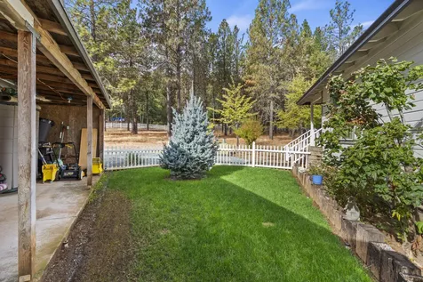 6380 W Evans Creek Road Rogue River OR 97537