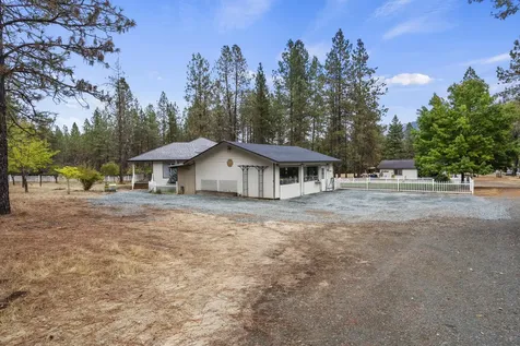 6380 W Evans Creek Road Rogue River OR 97537