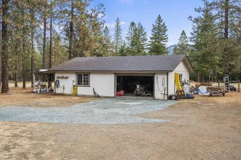 6380 W Evans Creek Road Rogue River OR 97537
