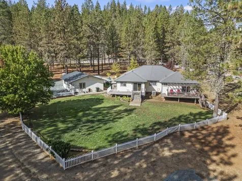 6380 W Evans Creek Road Rogue River OR 97537