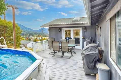 1766 NE Foothill Boulevard Grants Pass OR 97526