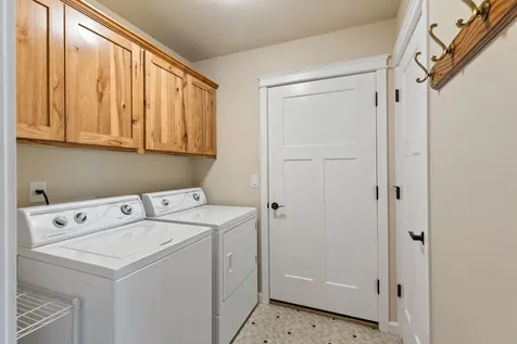 1563 Kokanee Lane Grants Pass OR 97527