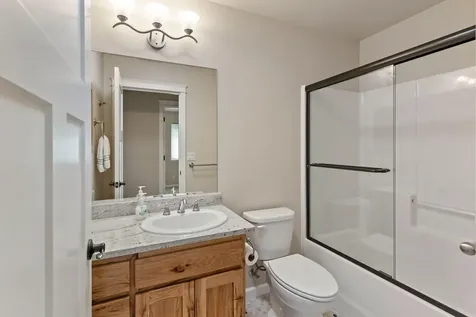 1563 Kokanee Lane Grants Pass OR 97527