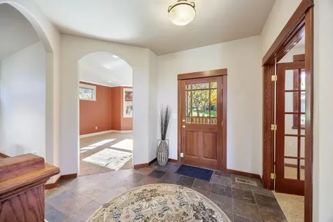 2721 Clay Creek Way Ashland OR 97520