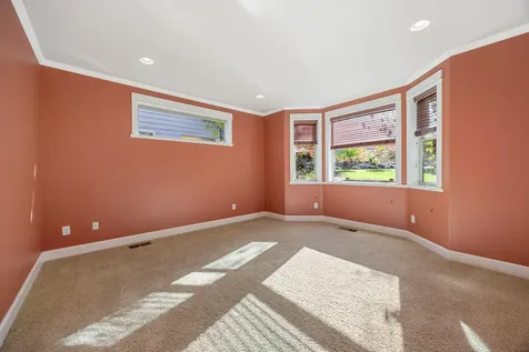 2721 Clay Creek Way Ashland OR 97520