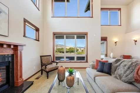 2721 Clay Creek Way Ashland OR 97520