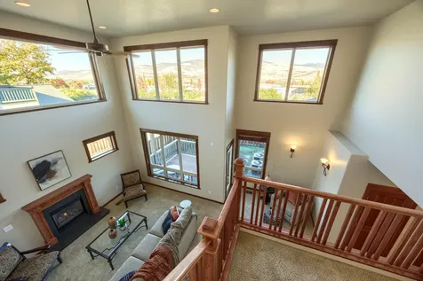 2721 Clay Creek Way Ashland OR 97520