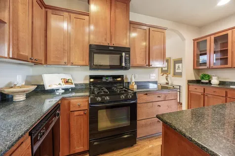 2721 Clay Creek Way Ashland OR 97520