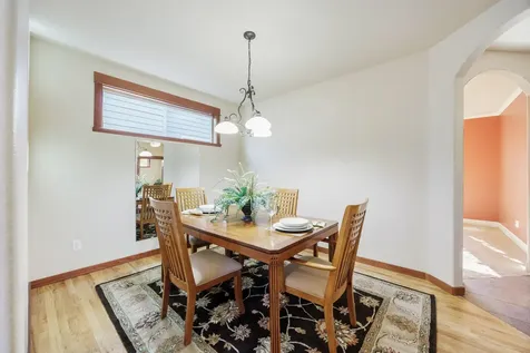 2721 Clay Creek Way Ashland OR 97520