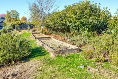 2721 Clay Creek Way Ashland OR 97520