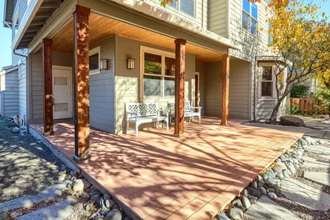 2721 Clay Creek Way Ashland OR 97520