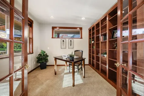 2721 Clay Creek Way Ashland OR 97520