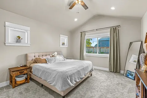 779 Sydney Court Central Point OR 97502