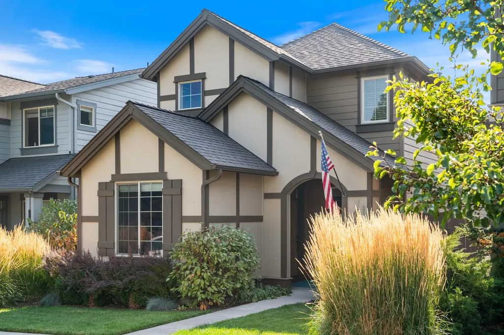20765 NE Comet Lane Bend OR 97701