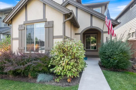 20765 NE Comet Lane Bend OR 97701