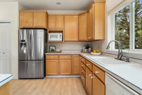 464 Tanager Drive Redmond OR 97756