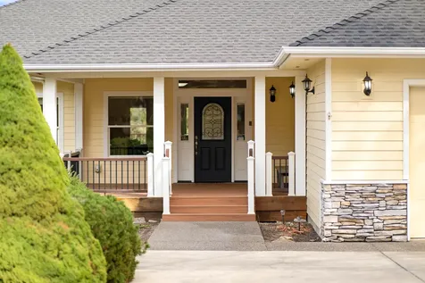 464 Tanager Drive Redmond OR 97756