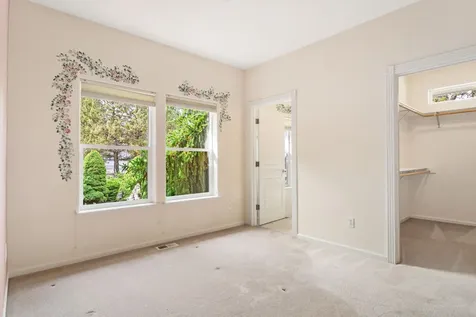 464 Tanager Drive Redmond OR 97756