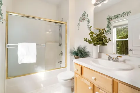 464 Tanager Drive Redmond OR 97756