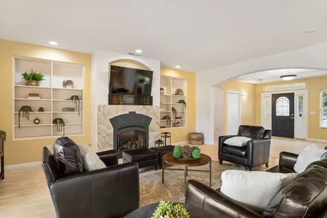464 Tanager Drive Redmond OR 97756