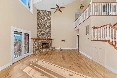 1820 Dry Creek Road Eagle Point OR 97524