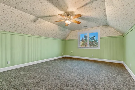 1820 Dry Creek Road Eagle Point OR 97524