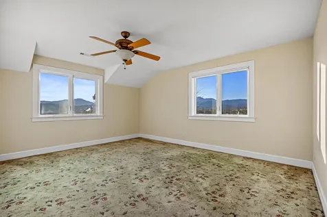 1820 Dry Creek Road Eagle Point OR 97524