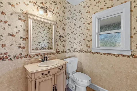 1820 Dry Creek Road Eagle Point OR 97524