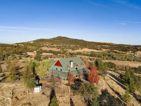 1820 Dry Creek Road Eagle Point OR 97524