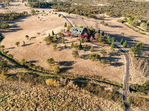 1820 Dry Creek Road Eagle Point OR 97524