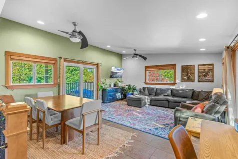 1415 Honeysuckle Avenue Medford OR 97504