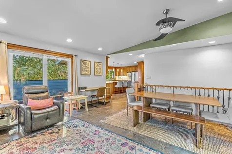1415 Honeysuckle Avenue Medford OR 97504