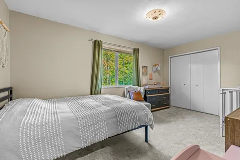1415 Honeysuckle Avenue Medford OR 97504