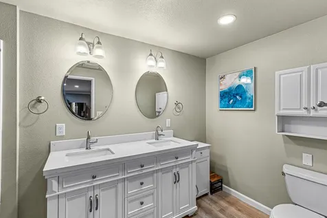 1415 Honeysuckle Avenue Medford OR 97504