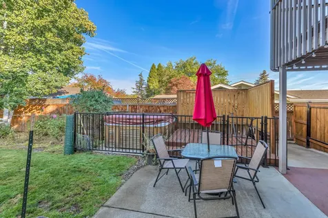 1415 Honeysuckle Avenue Medford OR 97504