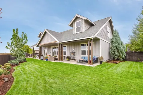 2256 NW Maple Court Redmond OR 97756